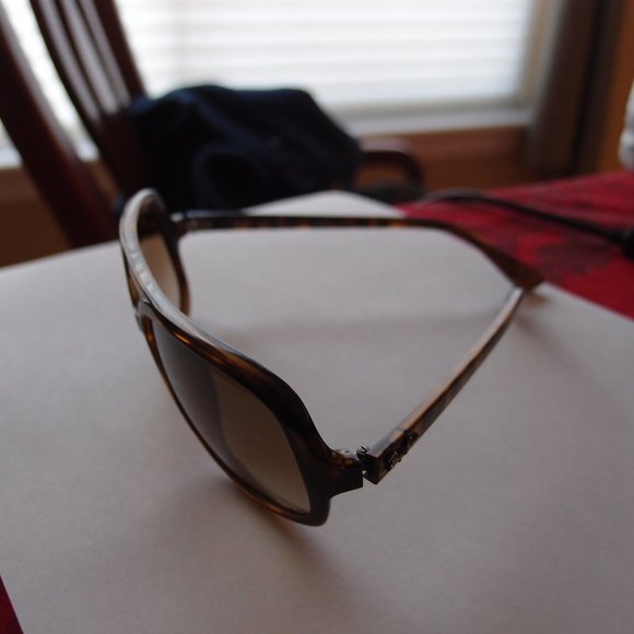 Ray-Ban  RB4162 - 710/51 Sunglasses Havana w/ Gradient Brown Lens 59mm NO… - Picture 3 of 8
